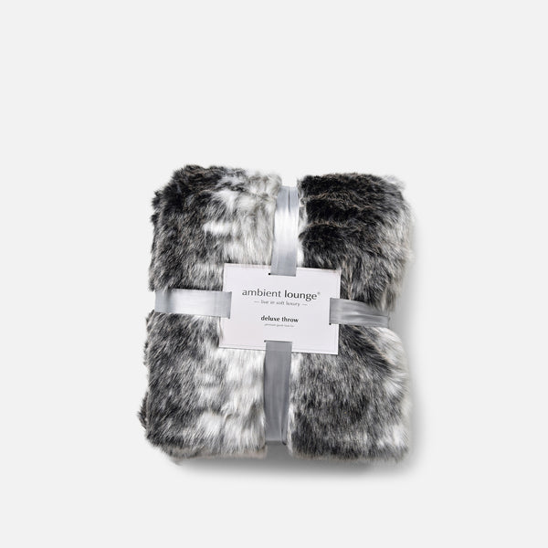 Deluxe Faux Fur Throw