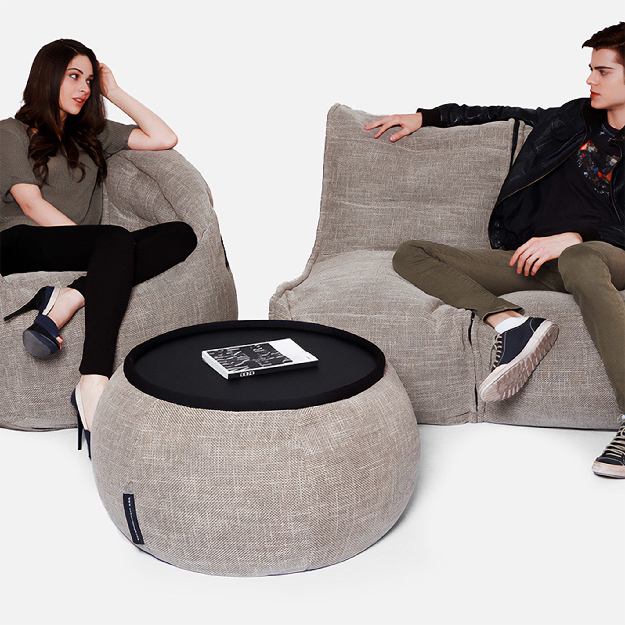 Versa Table (Interior) – Ambient Lounge® - Europe
